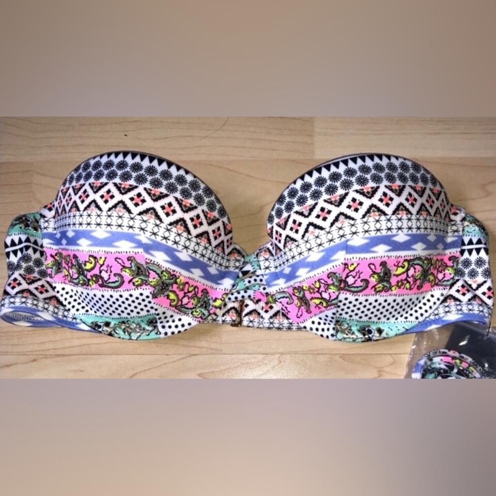 Victoria’s Secret Bikini Top